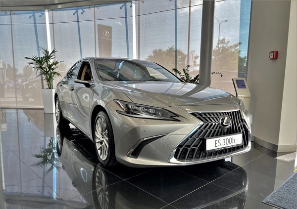 Lexus ES cena 277862 przebieg: 1, rok produkcji 2023 z Szydłowiec małe 137